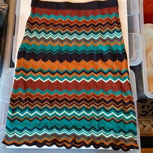 I LOVE H81 Multicolored Zigzag Knit Skirt Large